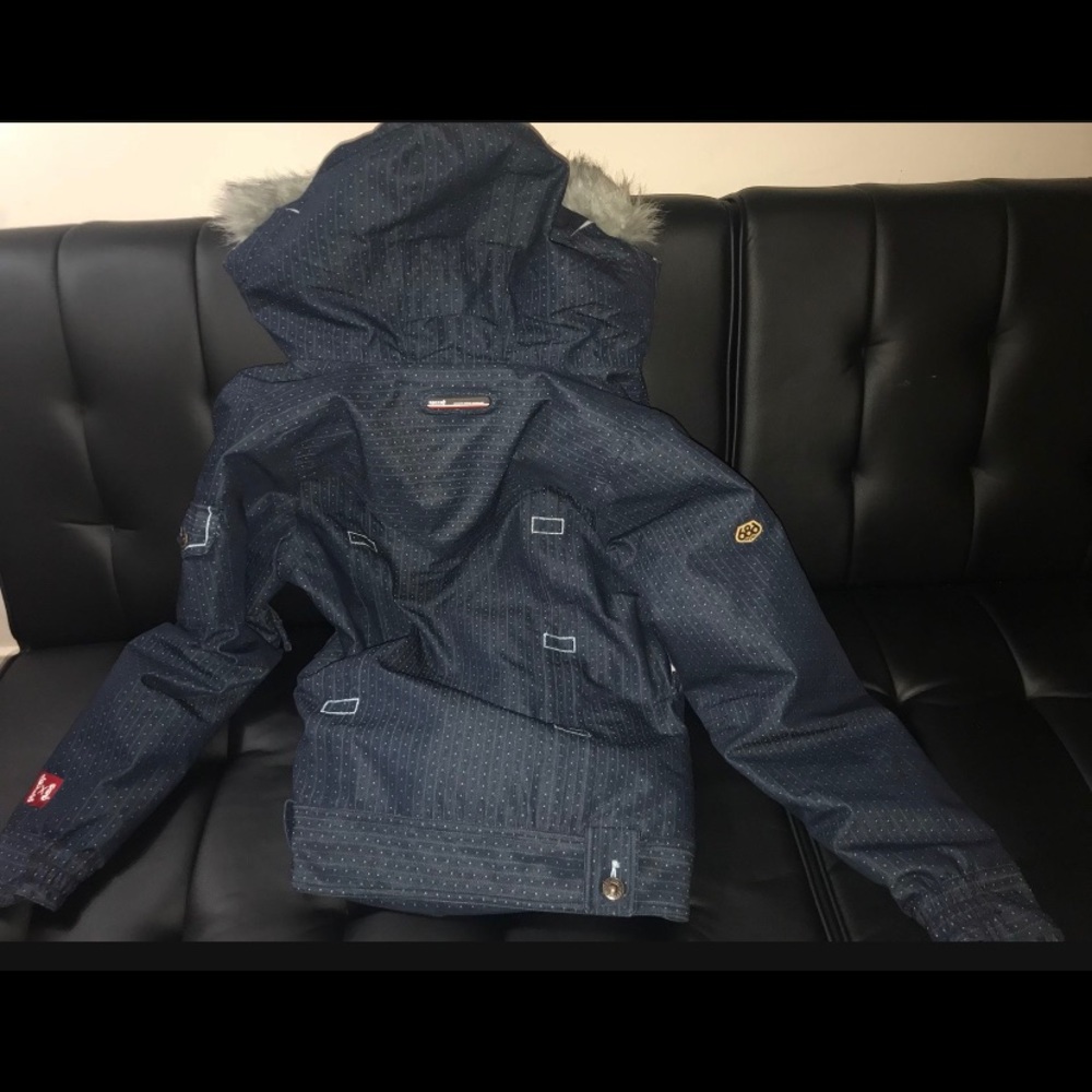 Levi’s 686 Ski Jacket - image 2